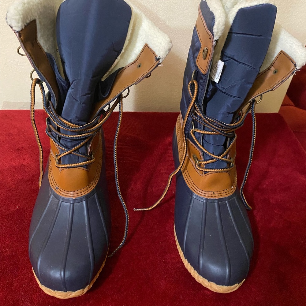 Comfy and cozy Women Land’s End waterproof! Size 11 42.5